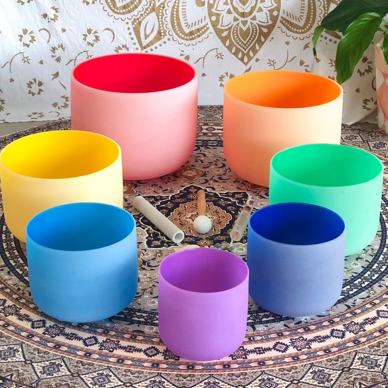 Set Of 7 Coloured Crystal Singing Bowls In Beige Bags
