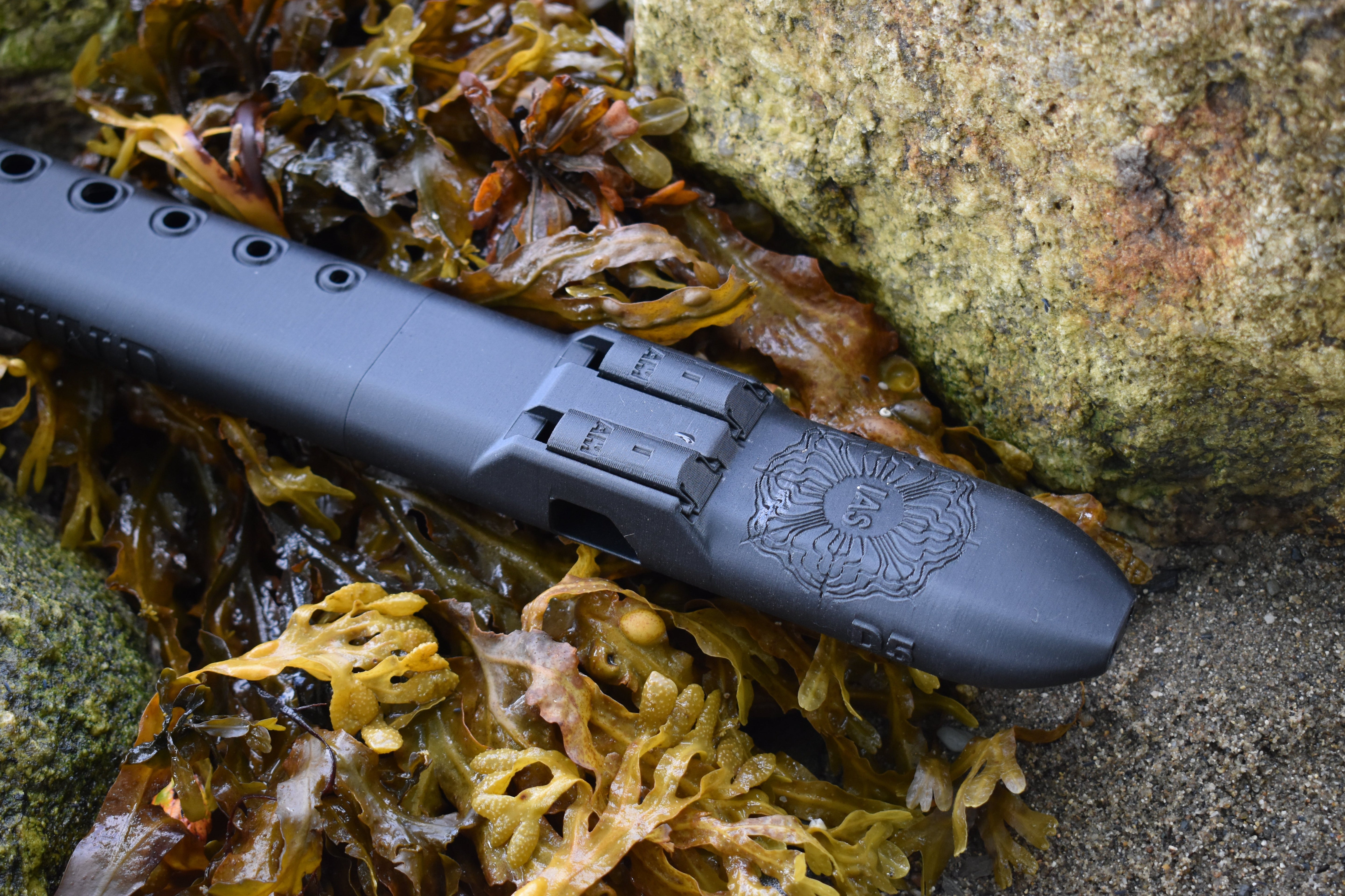 Native American Style D Minor Drone Flute (440 Hz)