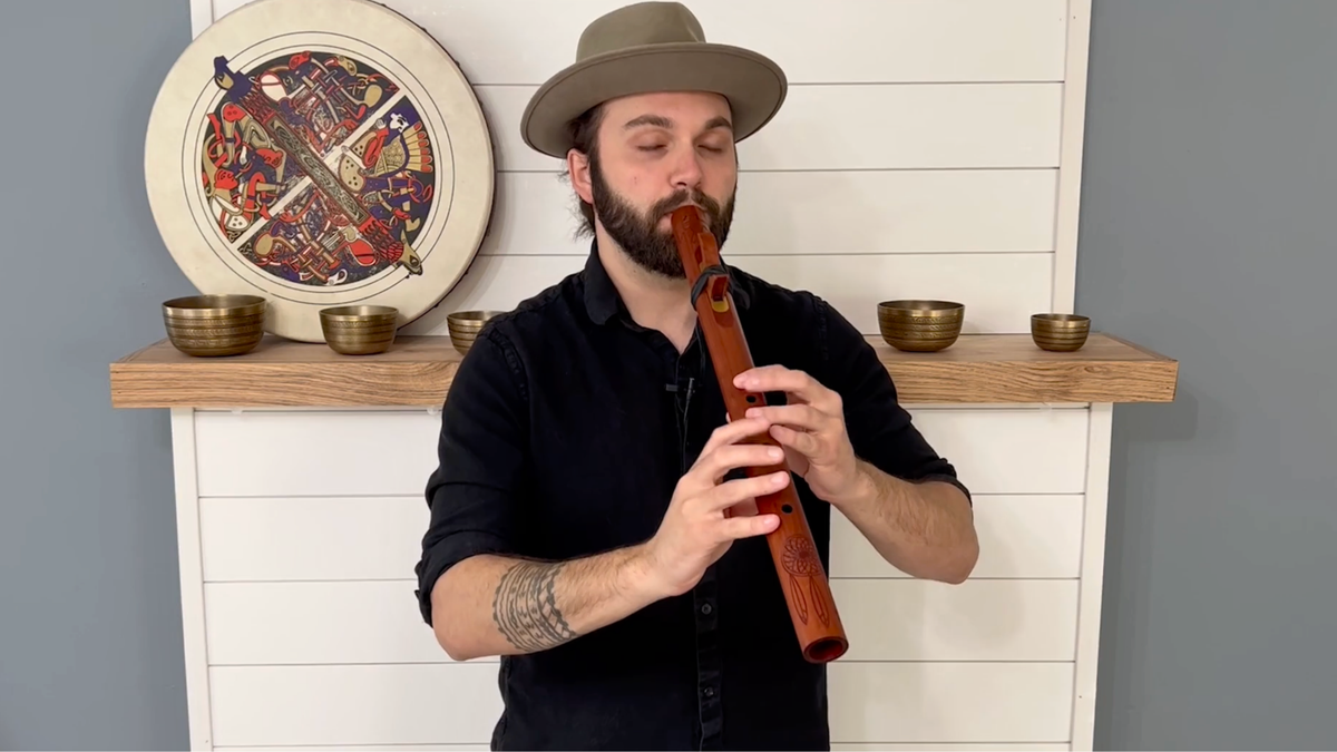 Why The Native American Style Flute Belongs In Your Sound Healing Practice