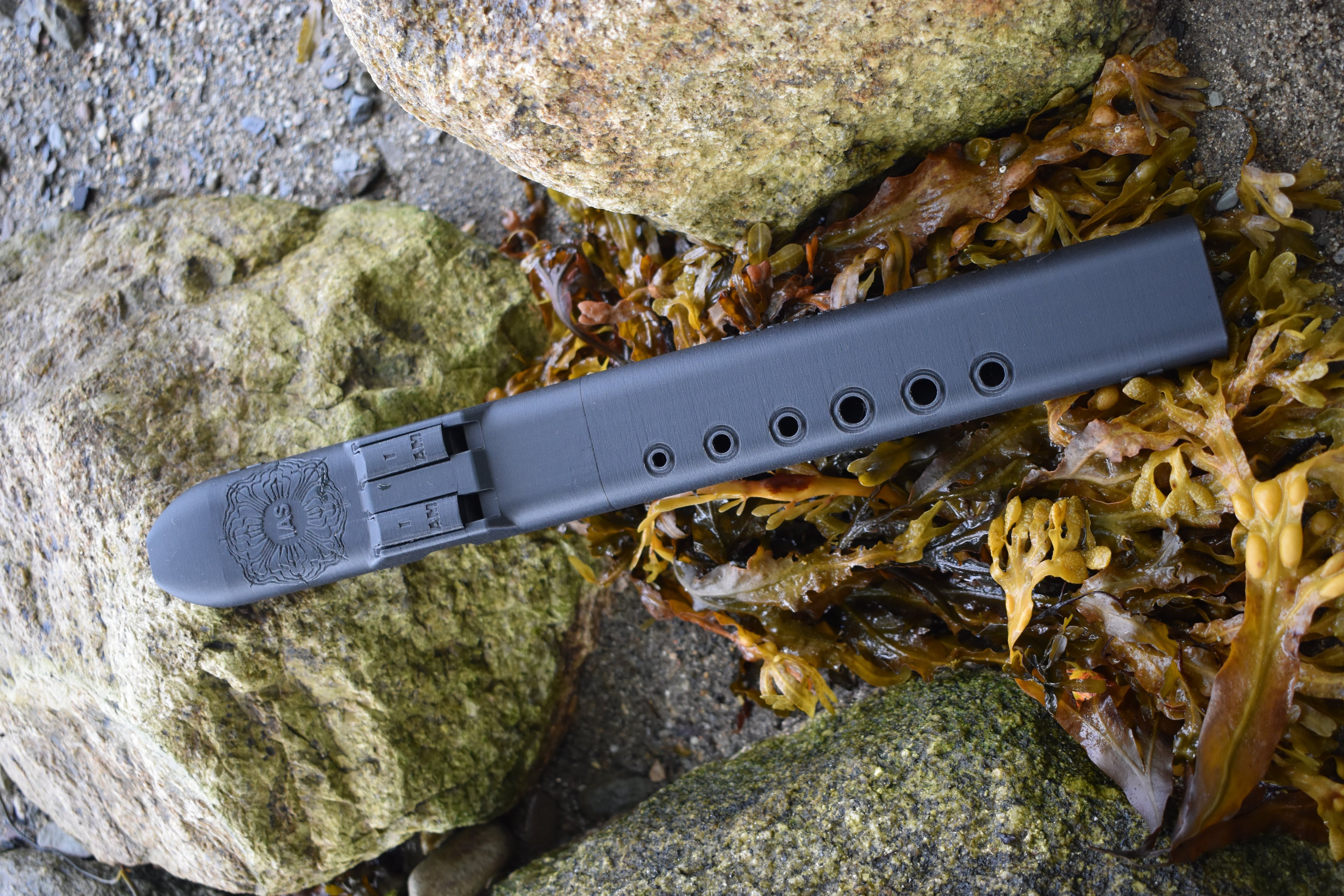 Native American Style D Minor Drone Flute (440 Hz)